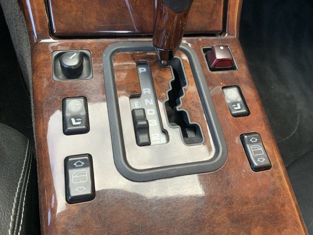 806334-45 Mercedes-Benz SL600 V12 Cabriolet -92