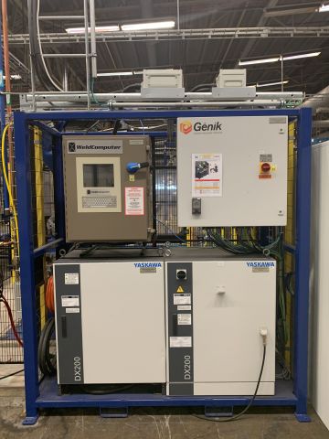 798614-5 Industrial robot and turntable Yaskawa -2018 with spot welding Obara