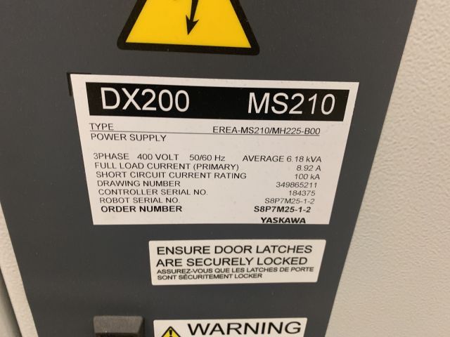 798614-7 Industrial robot and turntable Yaskawa -2018 with spot welding Obara