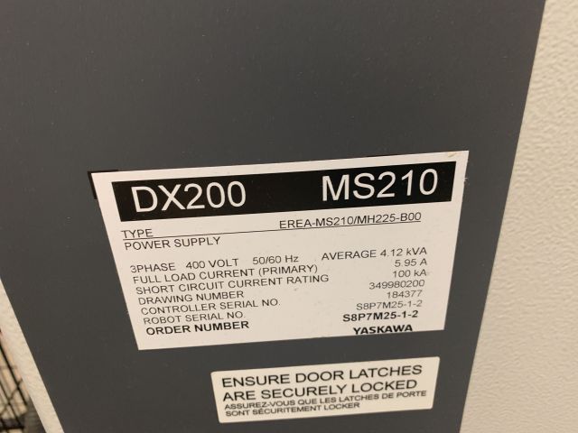 798614-8 Industrial robot and turntable Yaskawa -2018 with spot welding Obara