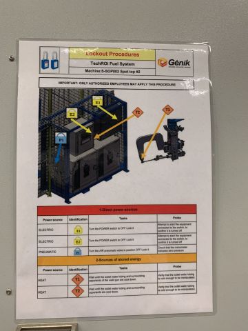 798614-9 Industrial robot and turntable Yaskawa -2018 with spot welding Obara