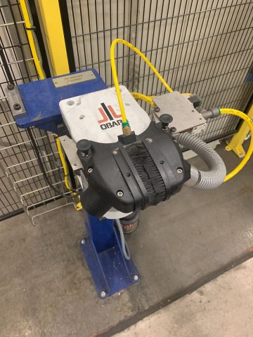 798614-16 Industrial robot and turntable Yaskawa -2018 with spot welding Obara