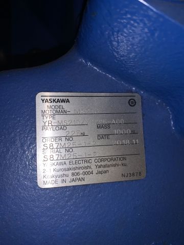 798614-24 Industrial robot and turntable Yaskawa -2018 with spot welding Obara