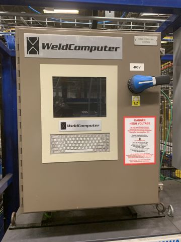 798616-8 Industrial robot and turntable Yaskawa -2018 with spot welding Obara