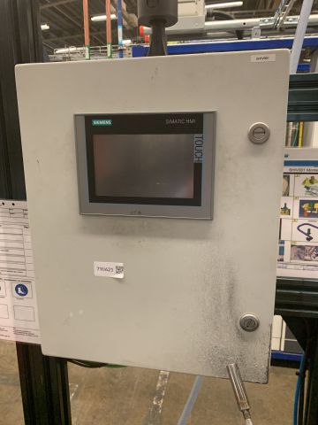 798621-7 Assembly bench with Atlas Copco torque wrench