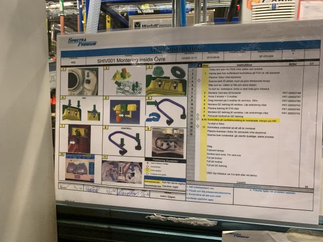 798621-11 Assembly bench with Atlas Copco torque wrench