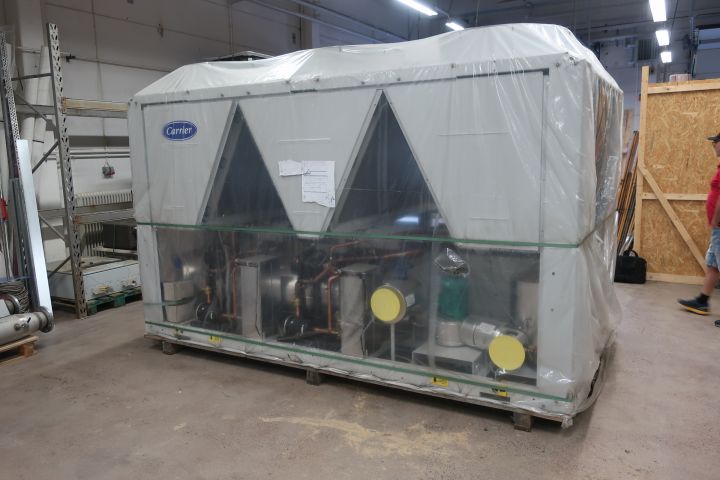 793055-2 Air-cooled cooling unit - Carrier AquaForce 30XA