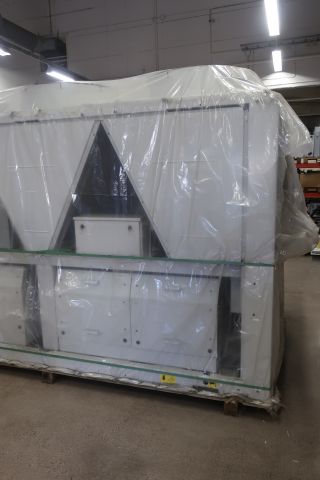 793055-8 Air-cooled cooling unit - Carrier AquaForce 30XA