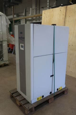 793065-8 Heat pump, Carrier AquaForce 30WG
