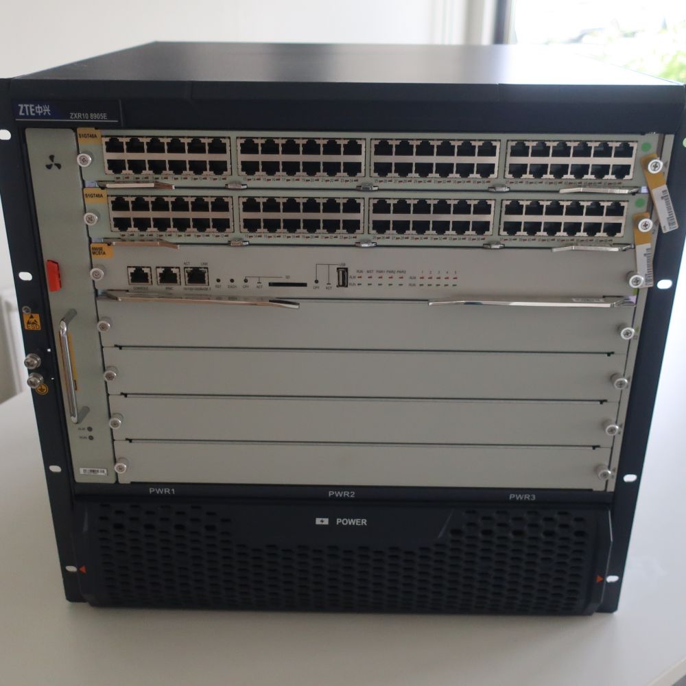 Switch, ZTE ZXR10 8905E 96port
