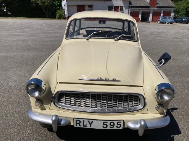 806475-2 Skoda Octavia Super -1961