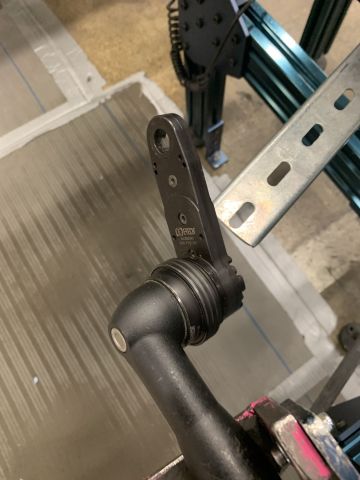 798639-9 Mounting station with Atlas Copco torque tractor