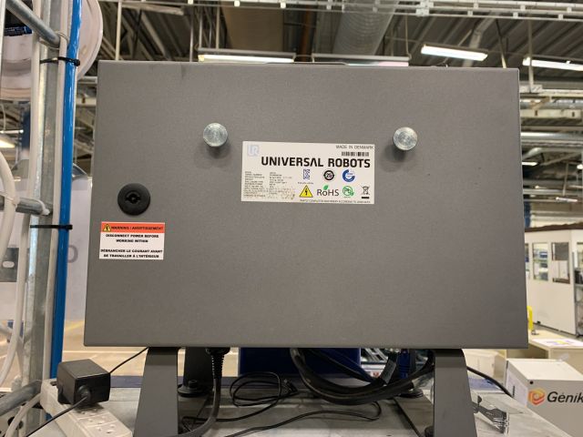 798641-8 Optical inspection station Universal Robots