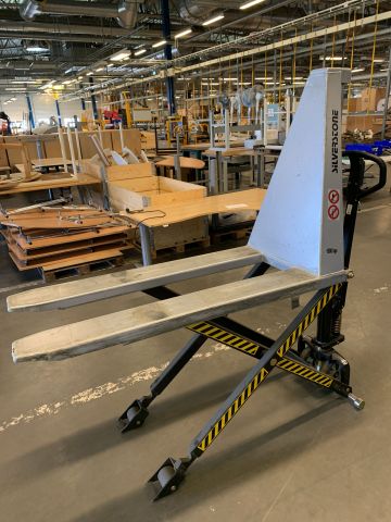 768598-6 High-lift pallet puller / scissor lift table Silverstone 1000kg