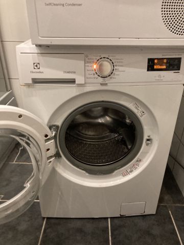 807034-7 Washing machine Electrolux and dryer Bosch