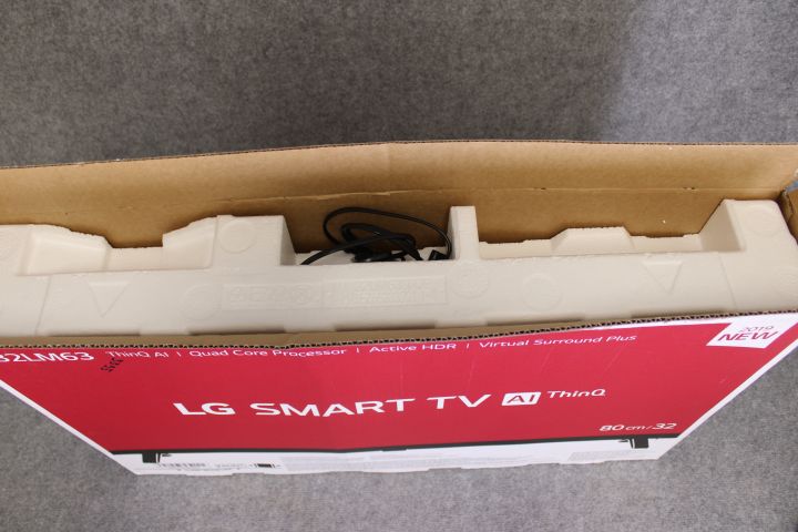 746458-4 Smart TV 32 "- LG
