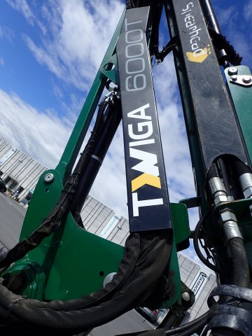 753201-28 Tractor-mounted slope / boom mower. Spearhead Twiga Orbital 6000