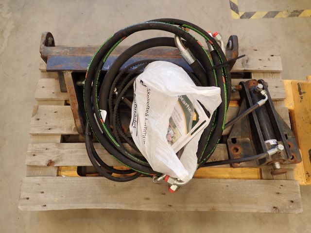 753201-79 Tractor-mounted slope / boom mower. Spearhead Twiga Orbital 6000