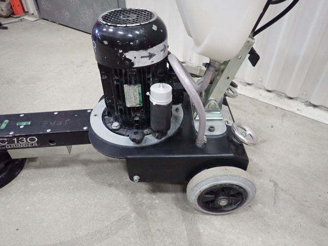 755674-3 Kantslip HTC 130