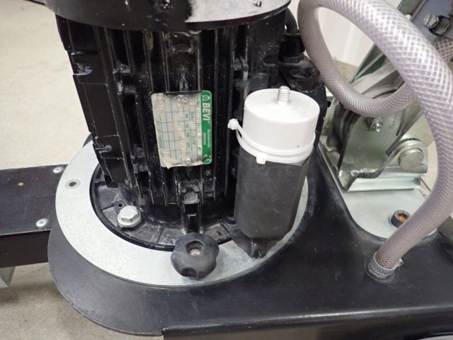 755674-5 Kantslip HTC 130