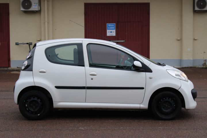 807042-4 Citroen C1 1.0I SX -2007 (67 hp 266730km)