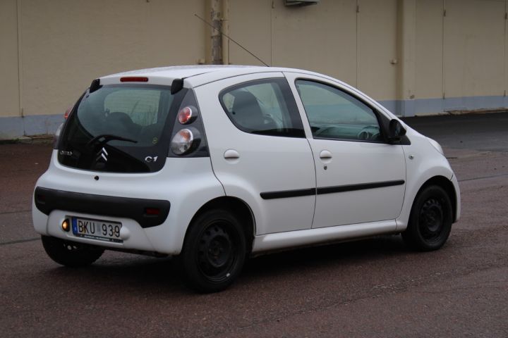 807042-5 Citroen C1 1.0I SX -2007 (67 hp 266730km)