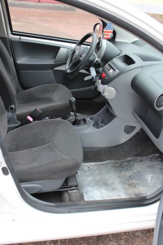 807042-32 Citroen C1 1.0I SX -2007 (67 hp 266730km)