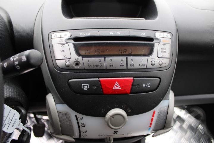 807042-39 Citroen C1 1.0I SX -2007 (67 hp 266730km)