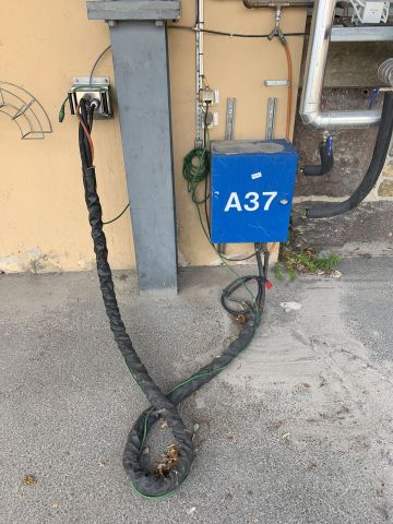 805410-3 Bus ramp / service station # A37