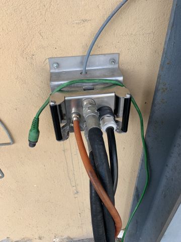 805410-8 Bus ramp / service station # A37