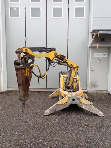 755785-3 Demolition robot Brokk 90
