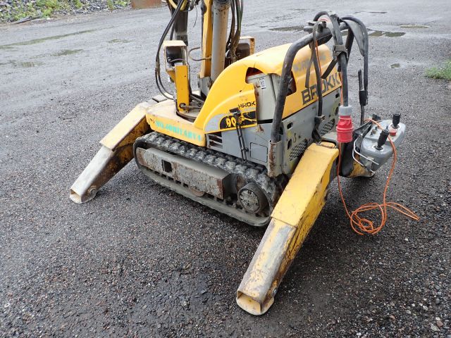 755785-10 Demolition robot Brokk 90