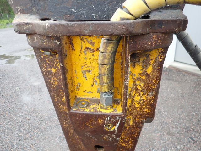 755785-18 Demolition robot Brokk 90