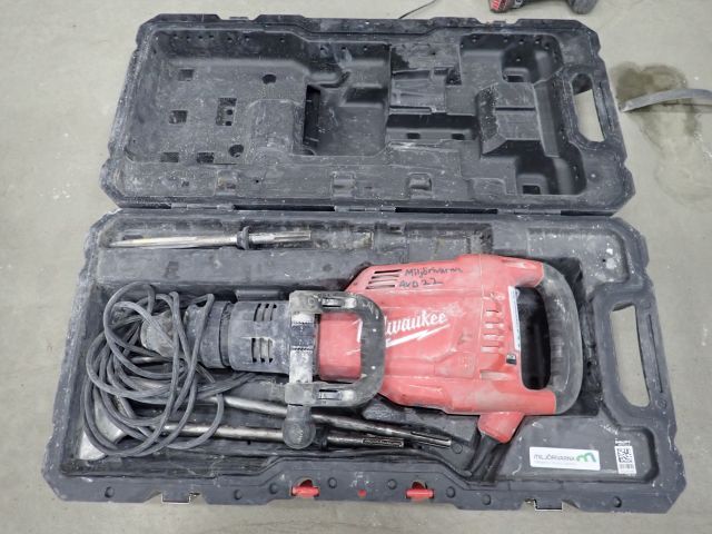 755769-1 Car engine MILWAUKEE K1000S