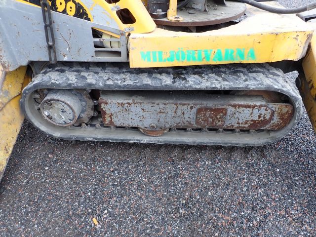 755785-34 Demolition robot Brokk 90