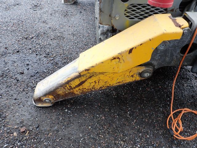 755785-51 Demolition robot Brokk 90