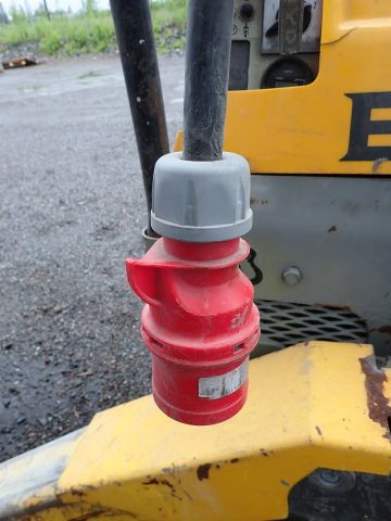 755785-52 Demolition robot Brokk 90