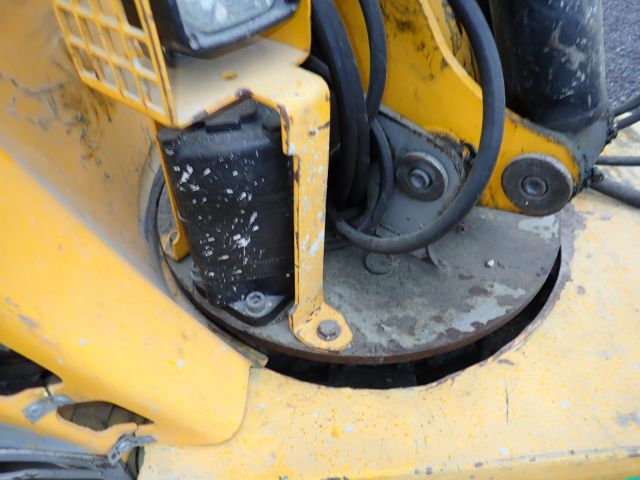 755785-61 Demolition robot Brokk 90