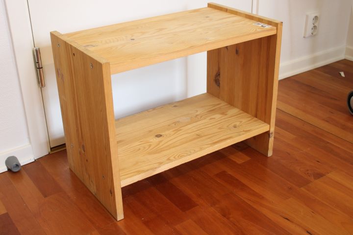 794188-2 Mindre hylla/bänk i furu