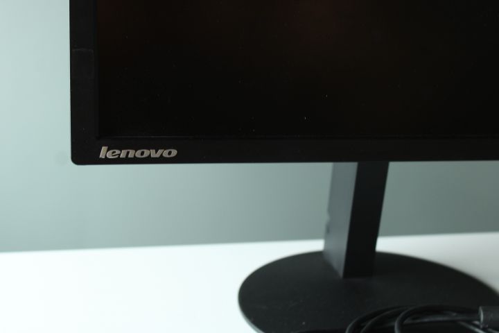 794211-2 Computer monitor - Lenovo T2224pD