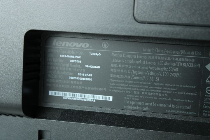 794211-5 Computer monitor - Lenovo T2224pD