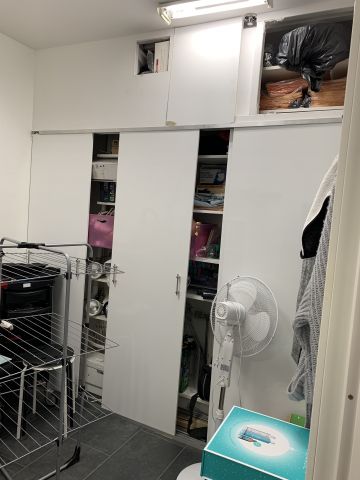 758656-15 Komplett frisörssalong säljs som verksamhet