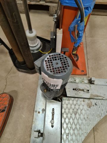 810542-11 Nissen Spinning wrap machine 1500 Automatic