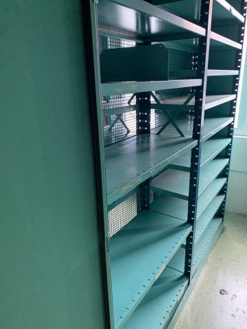 805512-20 Entresolplan med tillhörande lagerhyllsystem