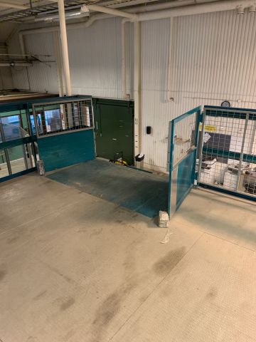 805512-33 Entresolplan med tillhörande lagerhyllsystem