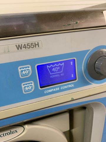 747811-1 Washing machine Electrolux W455H