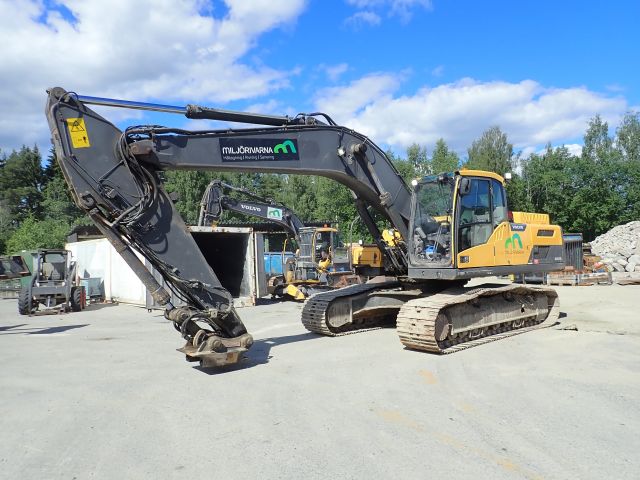 755887-1 Track excavator Volvo EC250DNL