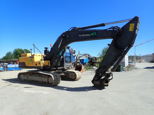 755887-7 Track excavator Volvo EC250DNL