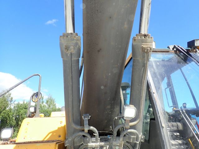 755887-52 Track excavator Volvo EC250DNL