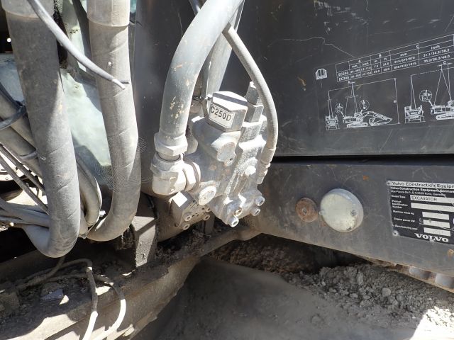 755887-56 Track excavator Volvo EC250DNL